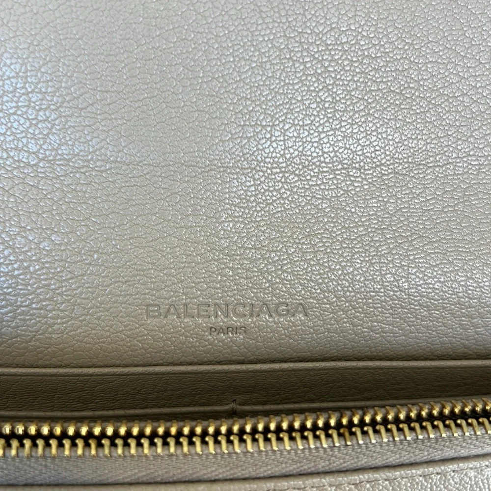 Balenciaga le city long wallet in taupe - Picture 6 of 12